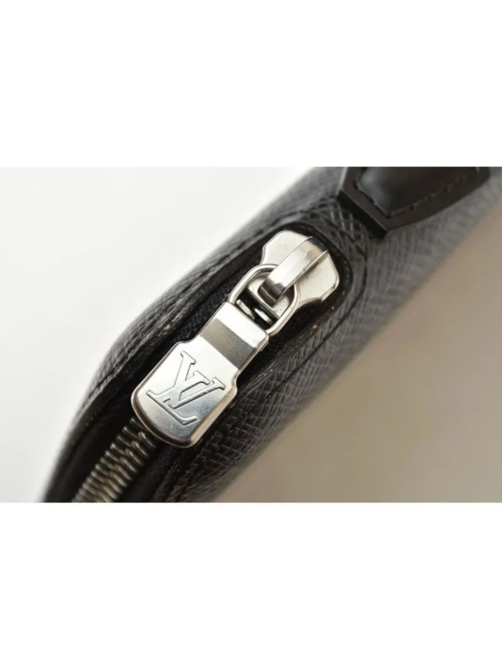 Louis Vuitton Travel Case Wallet Organizer Taiga Ardoise